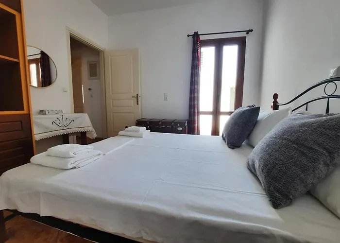 Maria's Village * Glinado Naxos